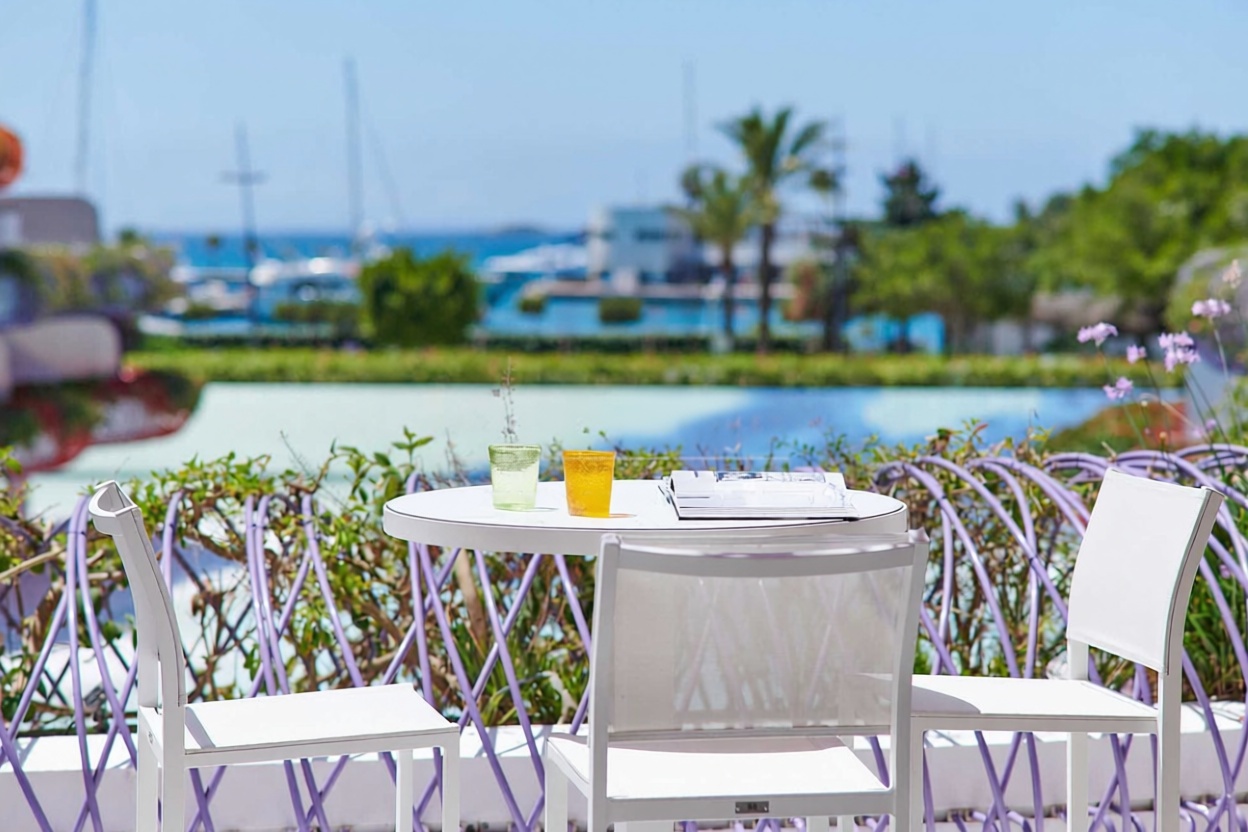Beachfront flat in Eivissa — Sea terrace