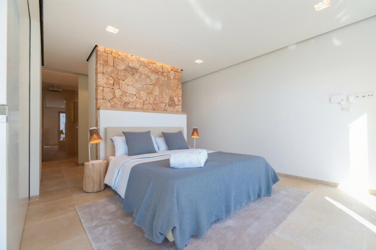Piso en primera línea de playa en Eivissa — Dormitorio