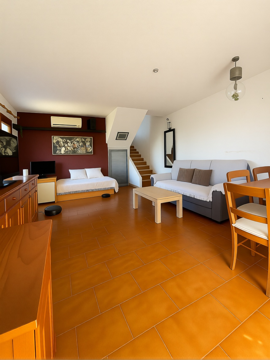 Chalet with direct beach access in Sant Josep de sa Talaia — Living room