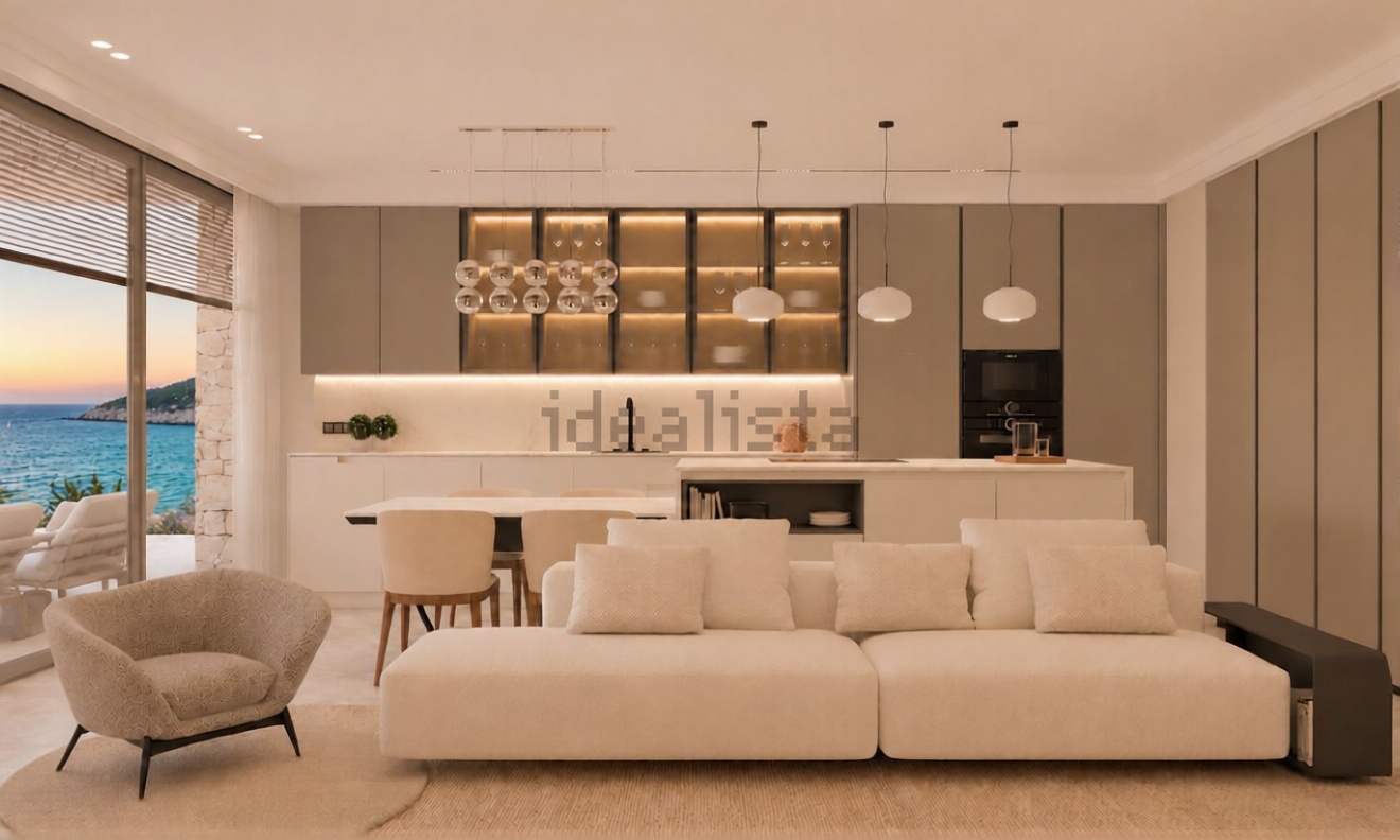 Beachfront flat in Sant Antoni de Portmany — Living room
