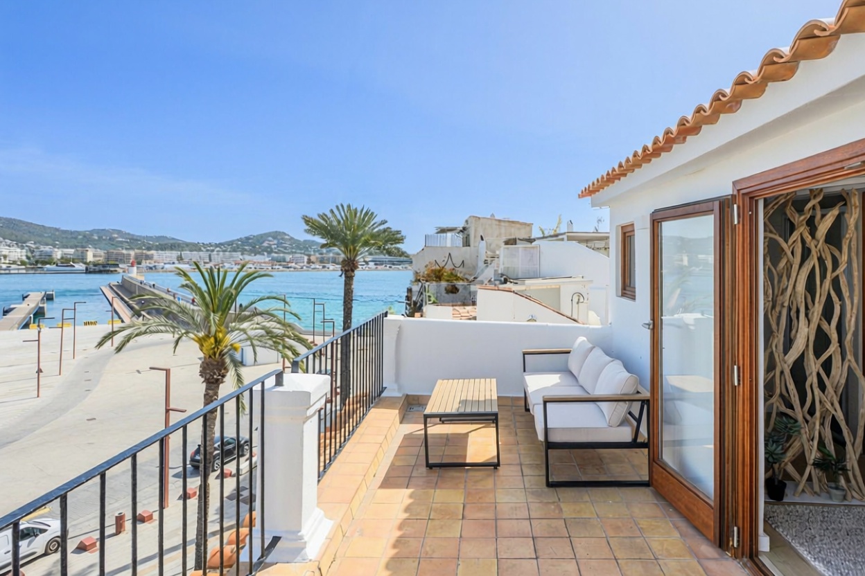 Wohnung in erste Strandlinie in Eivissa