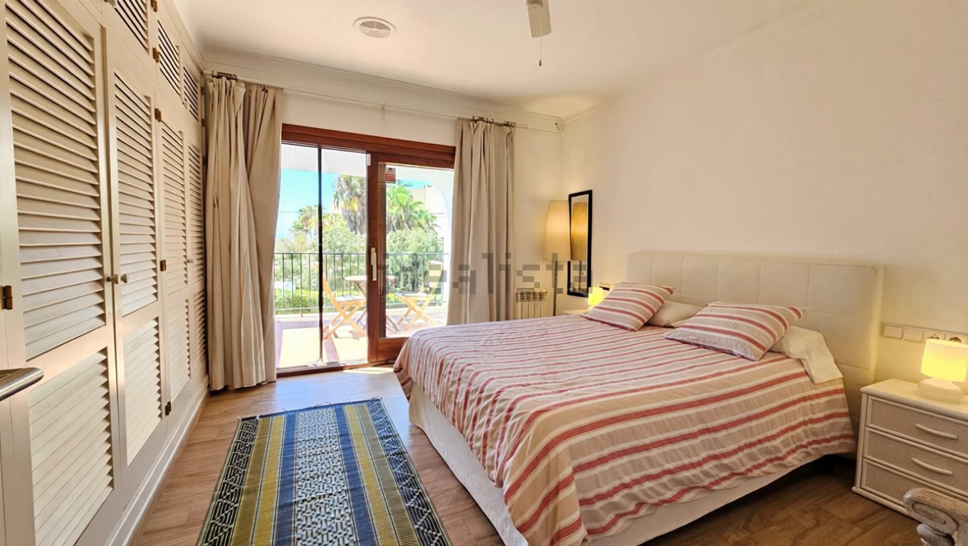 Chalet mit direkter Strandzugang in Eivissa — Schlafzimmer