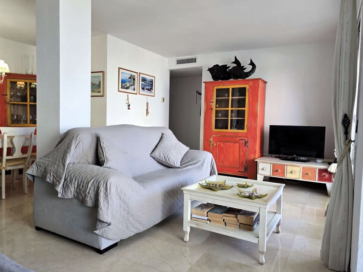 Wohnung in erste Strandlinie in Santa Eulalia del Río — Wohnzimmer