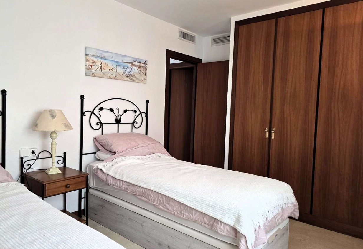 Wohnung in erste Strandlinie in Santa Eulalia del Río — Schlafzimmer
