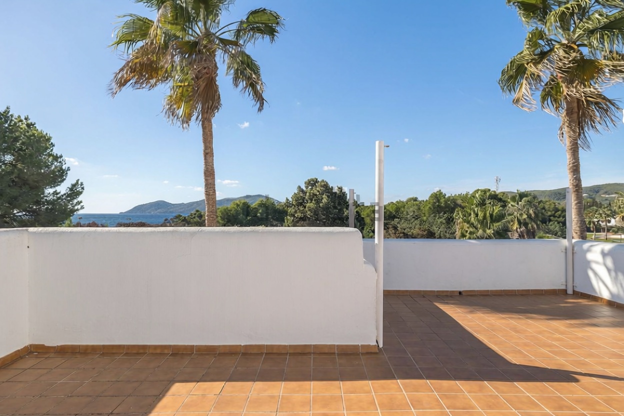 Penthouse in erste Meereslinie in Santa Eulalia del Río