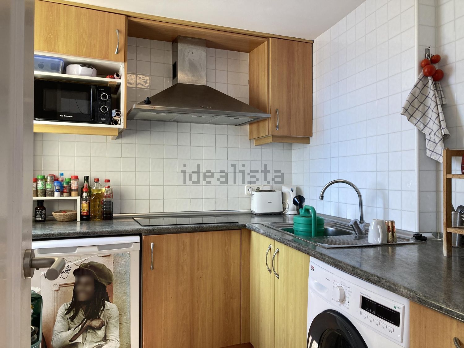 Beachfront flat in Santa Eulalia del Río — Kitchen