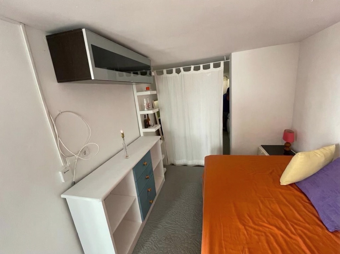 Beachfront studio in Sant Antoni de Portmany — Bedroom