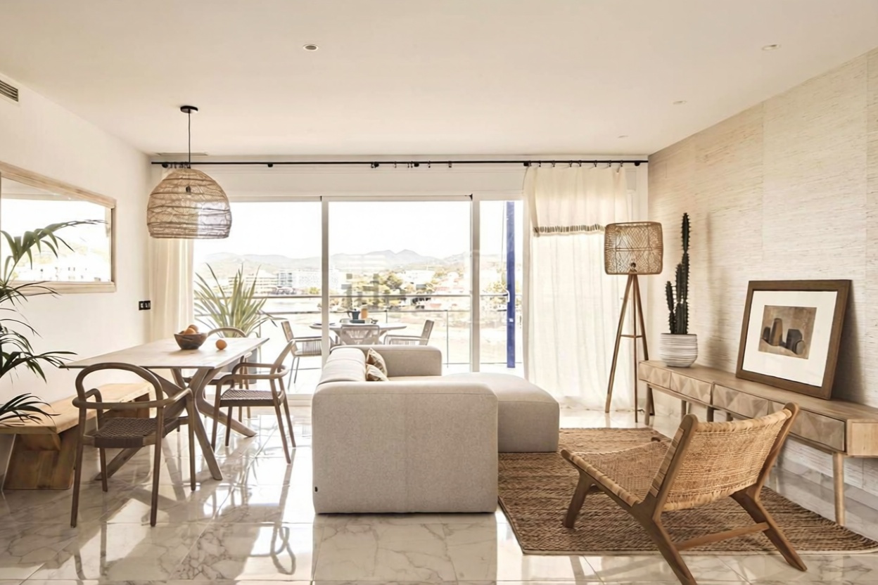 Beachfront flat in Sant Josep de sa Talaia — Living room