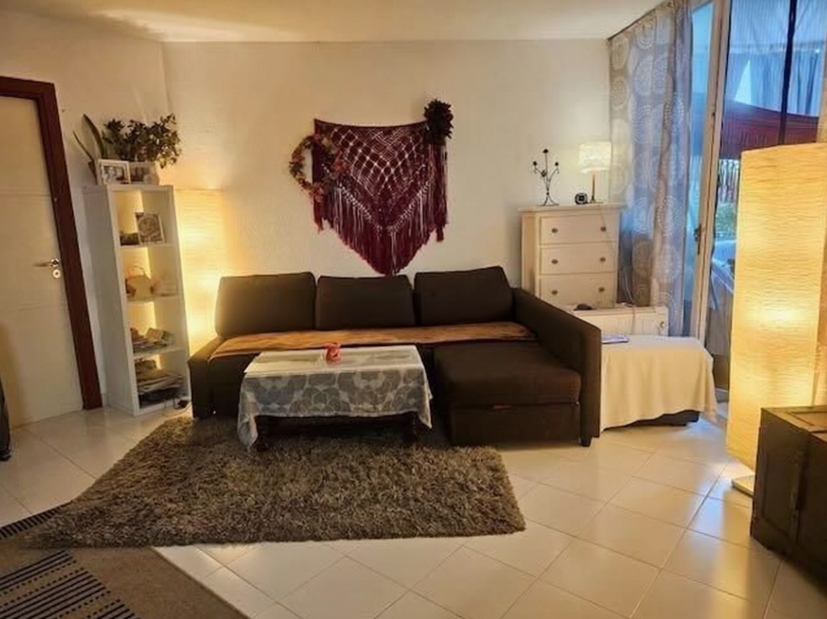Beachfront flat in Sant Josep de sa Talaia — Living room