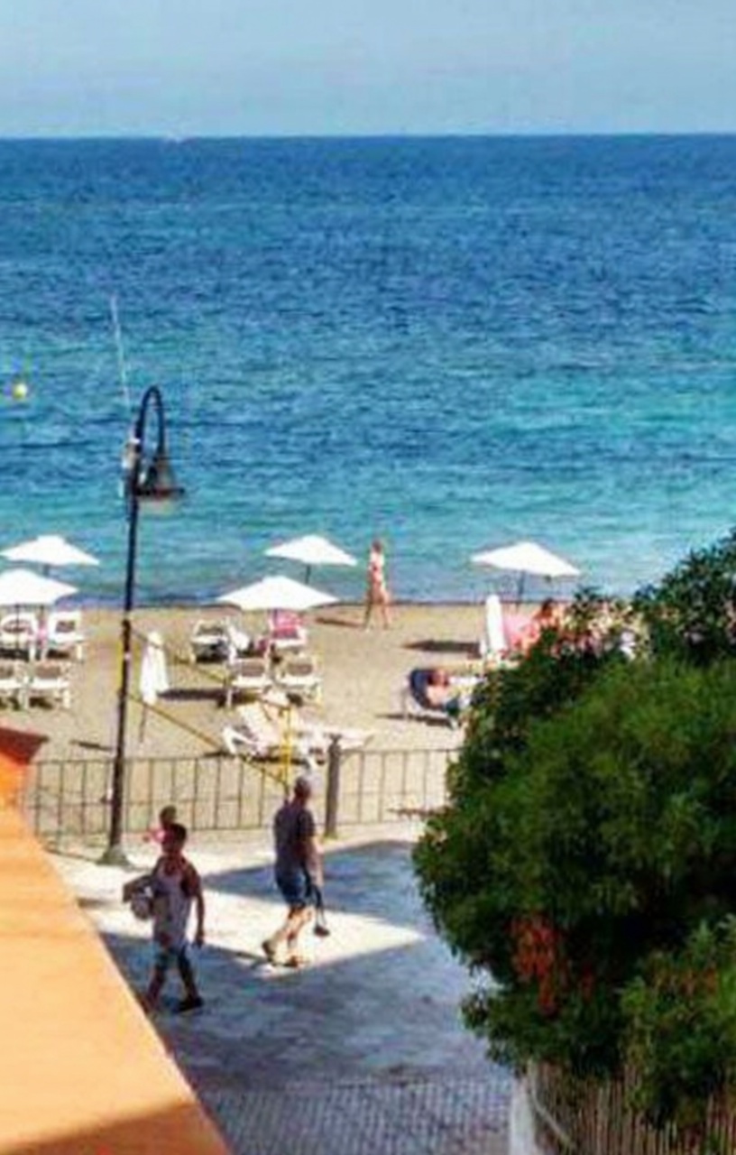 Wohnung in erste Strandlinie in Eivissa — Meerblick