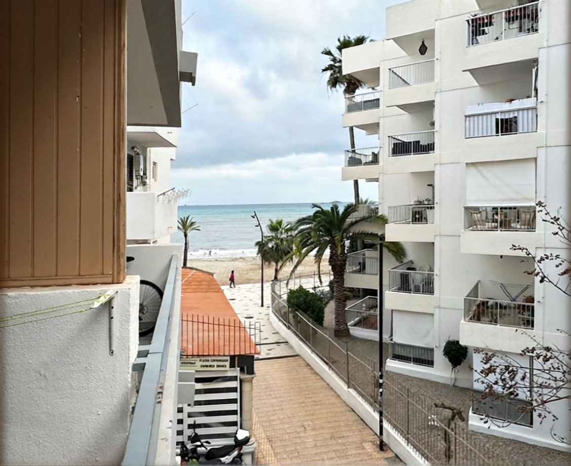 Wohnung in erste Strandlinie in Eivissa