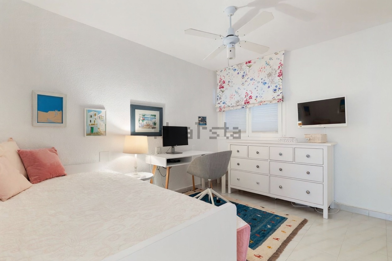 Wohnung in erste Strandlinie in Santa Eulalia del Río — Schlafzimmer