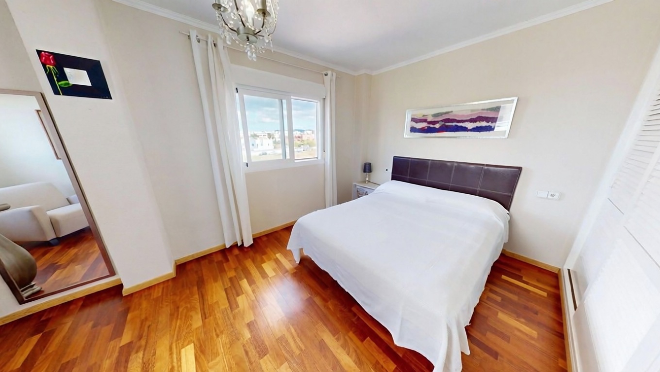 Beachfront flat in Sant Josep de sa Talaia — Bedroom