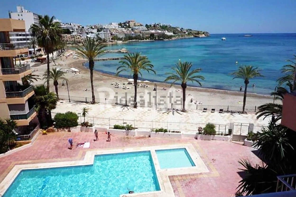 Wohnung in erste Strandlinie in Eivissa — Meerblick