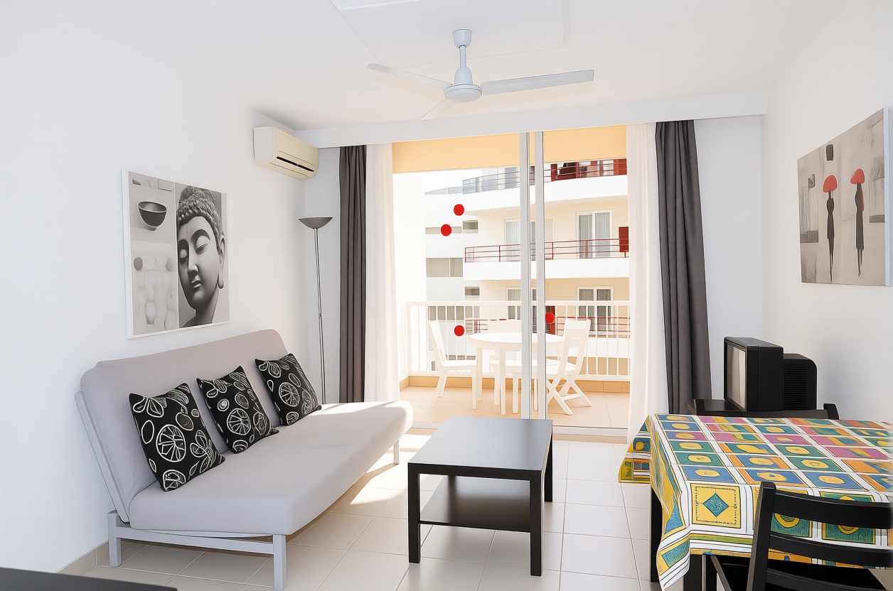 Wohnung in erste Strandlinie in Eivissa — Wohnzimmer