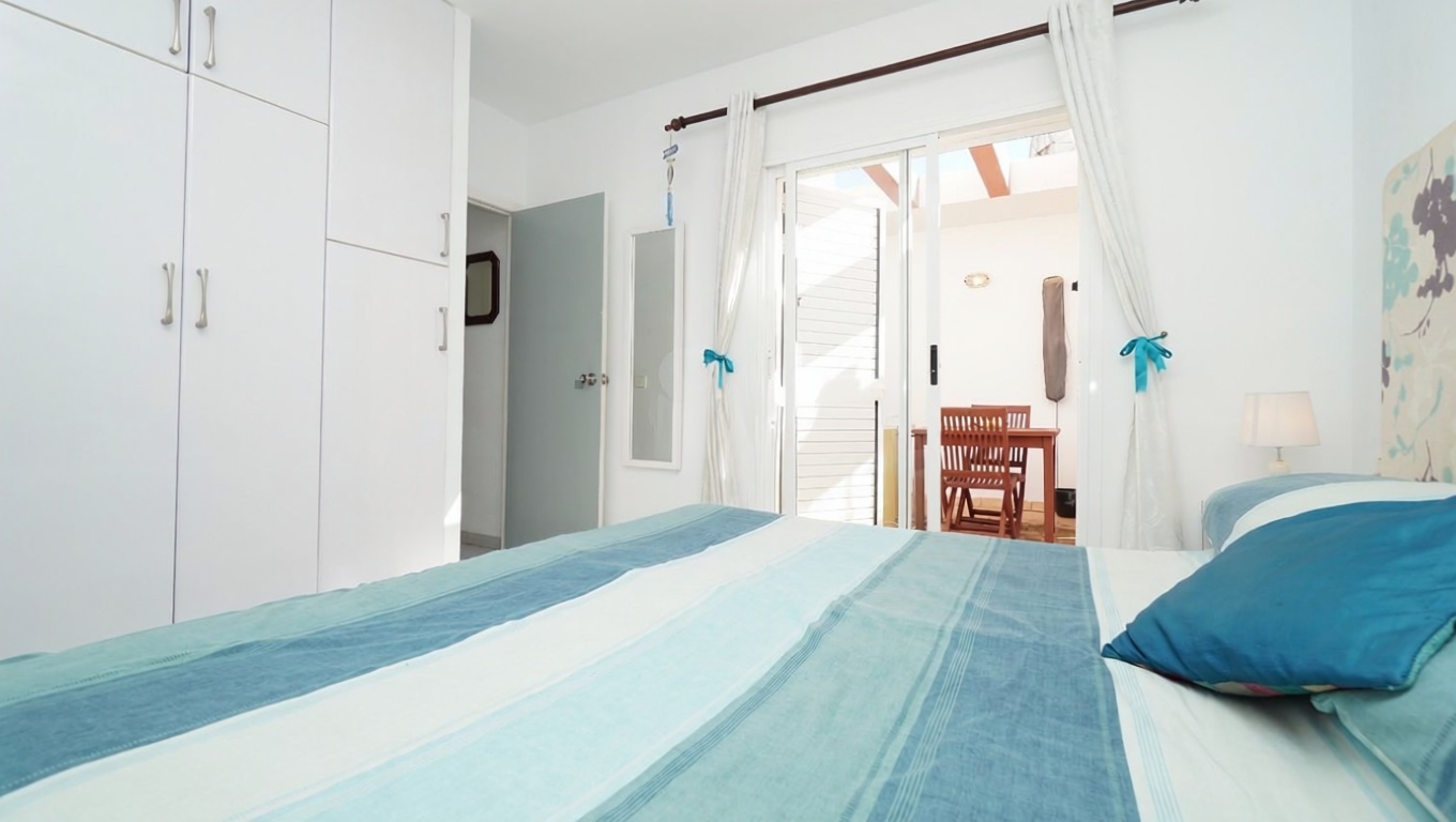 Ático em primeira linha de mar em Santa Eulalia del Río — Quarto