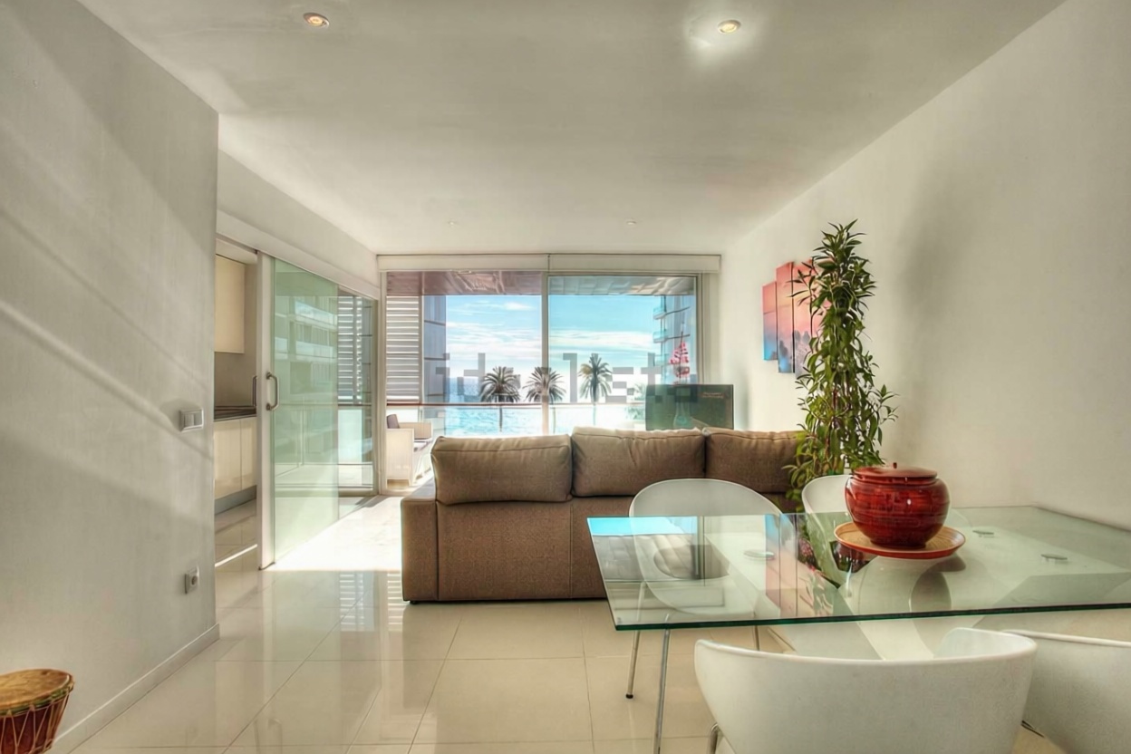 Wohnung in erste Strandlinie in Eivissa — Wohnzimmer