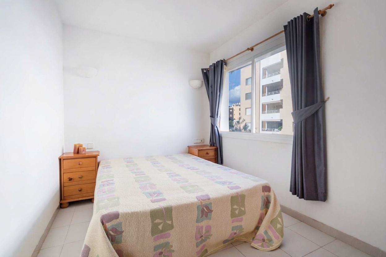 Wohnung in erste Strandlinie in Santa Eulalia del Río — Schlafzimmer