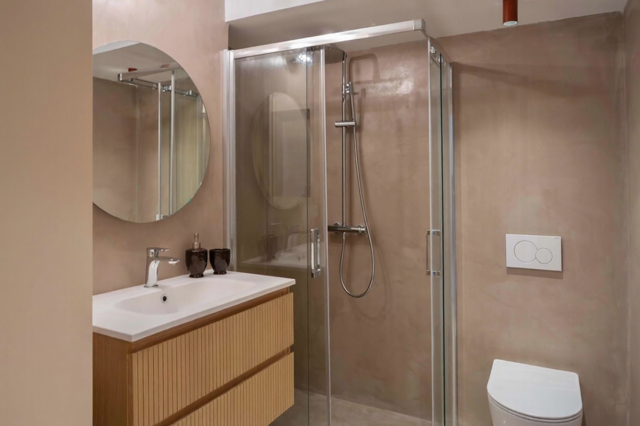 Beachfront flat in Sant Antoni de Portmany — Bathroom