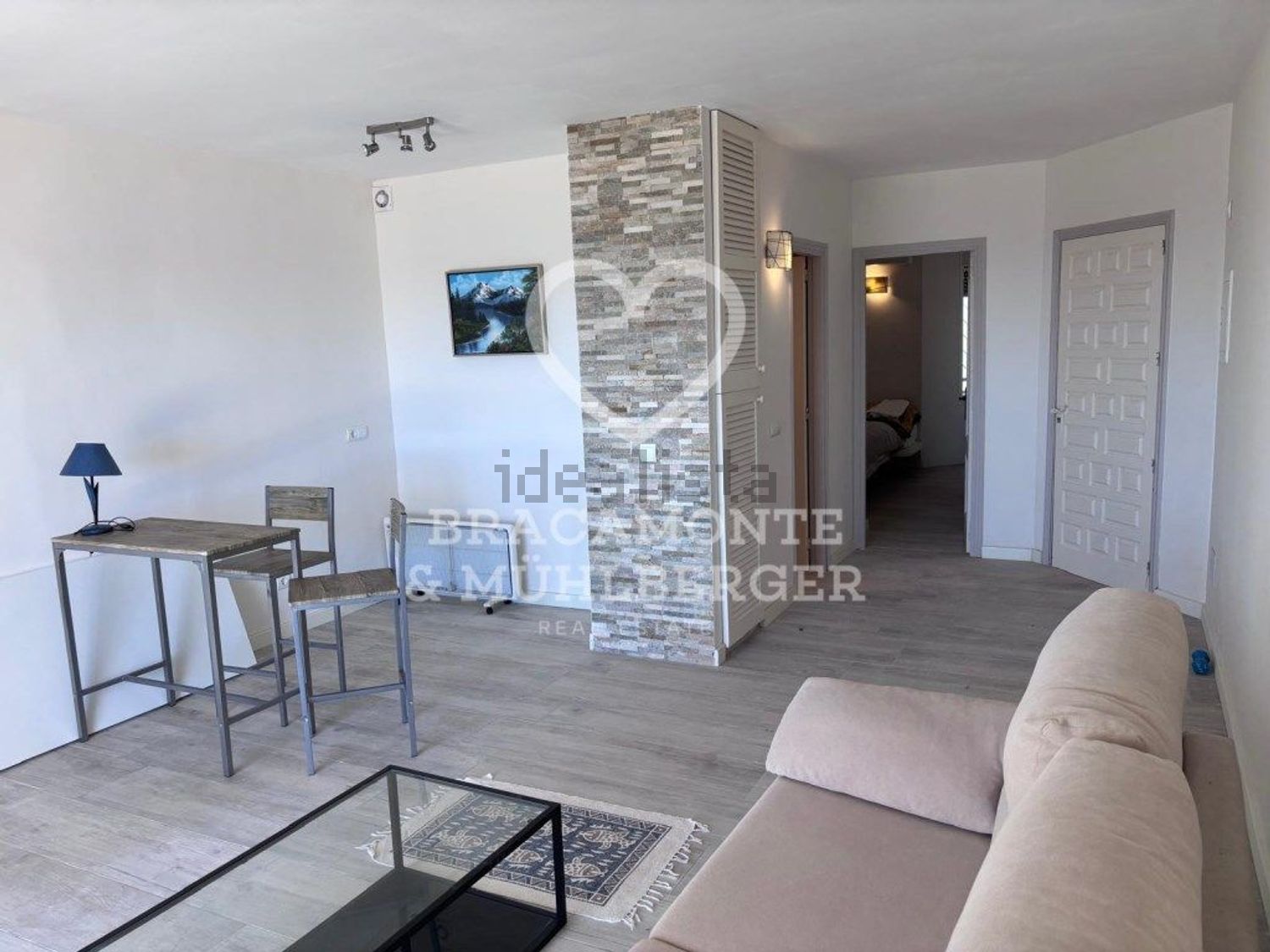 Beachfront flat in Santa Eulalia del Río — Bathroom