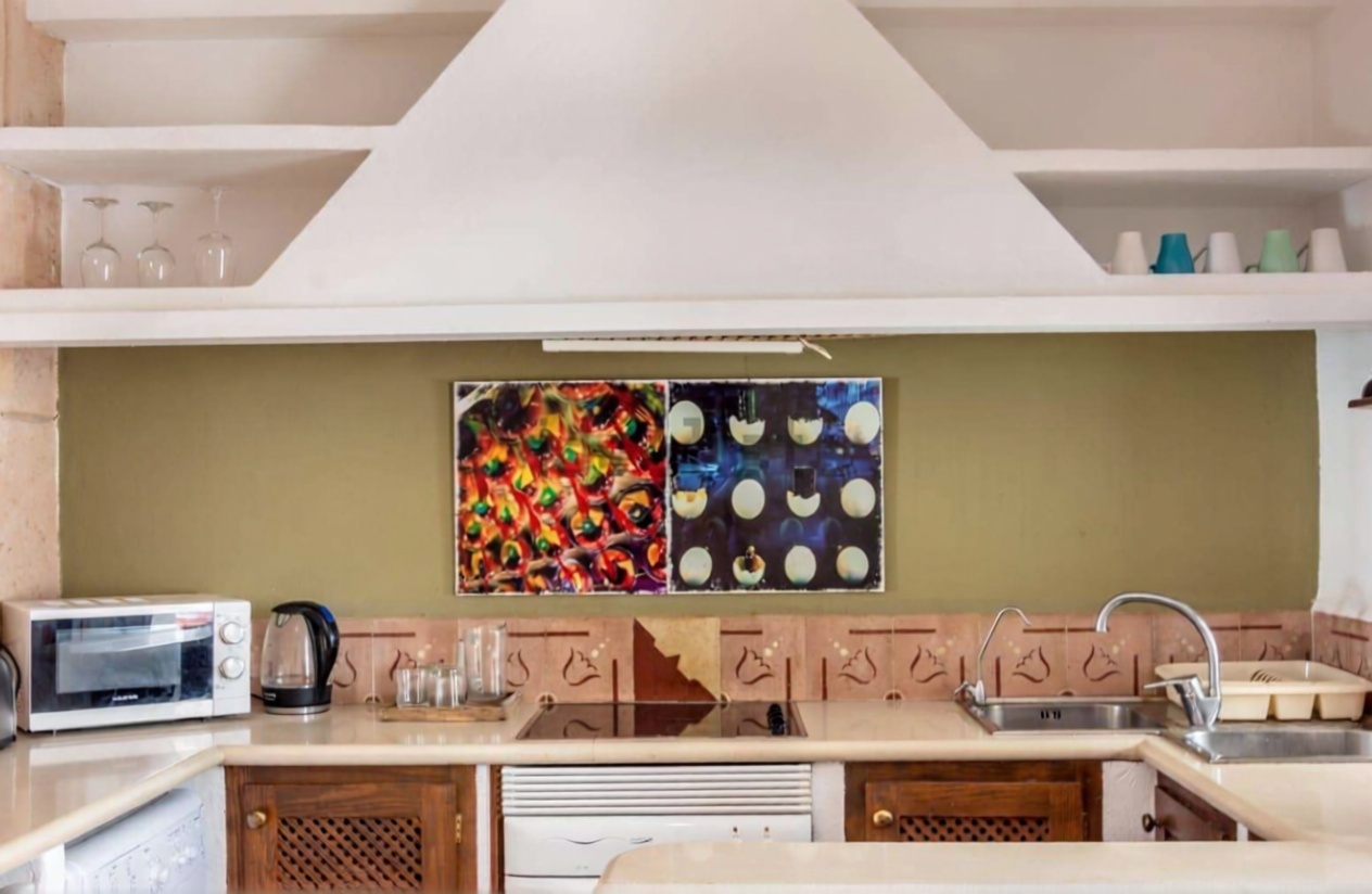 Beachfront flat in Eivissa — Kitchen