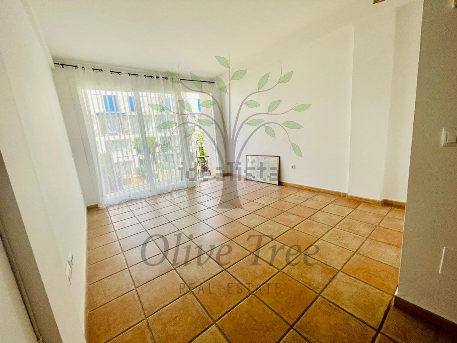 Duplex em primeira linha de praia em Santa Eulalia del Río — Sala