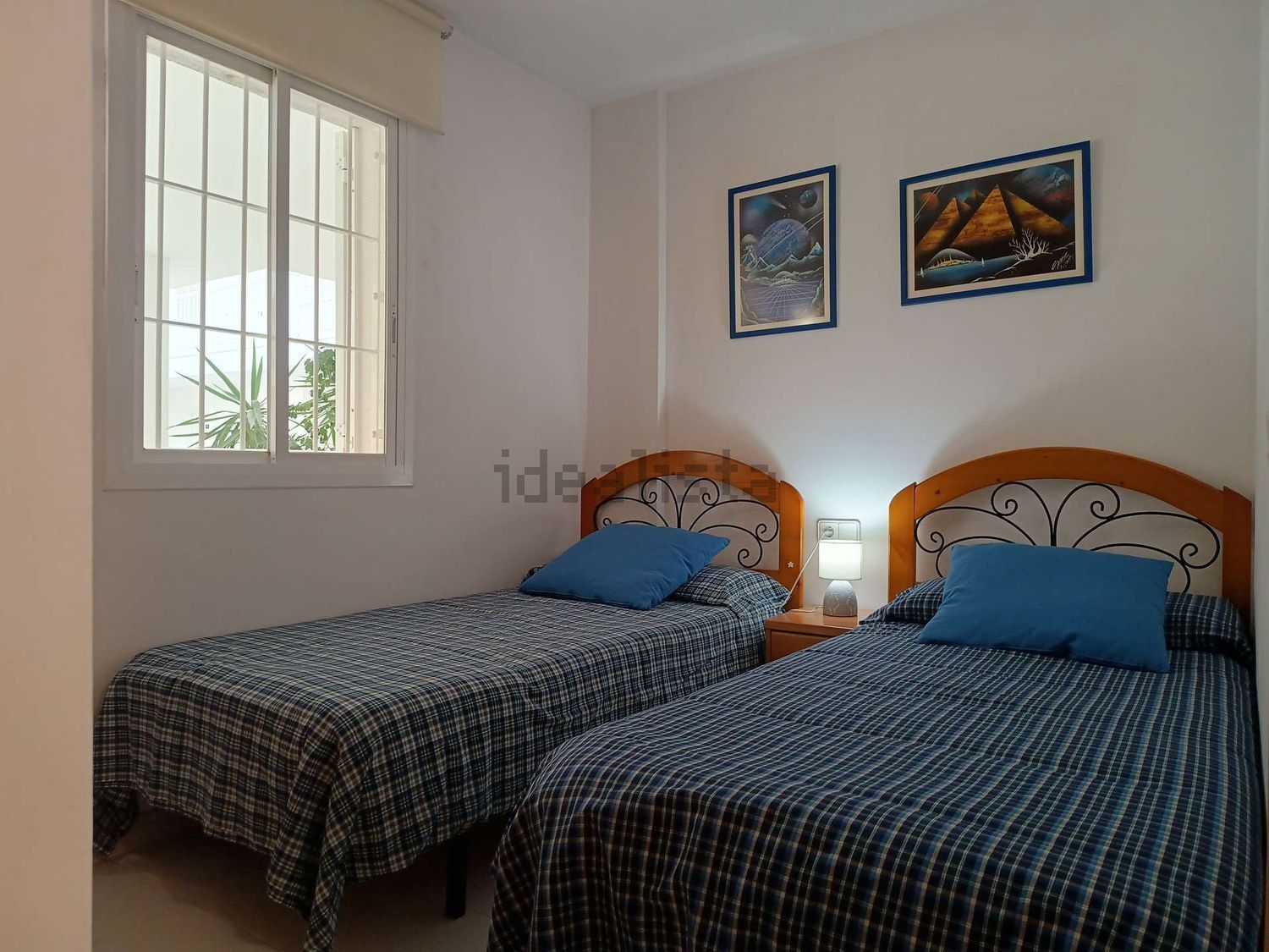 Apartamento em primeira linha de praia em Santa Eulalia del Río — Quarto