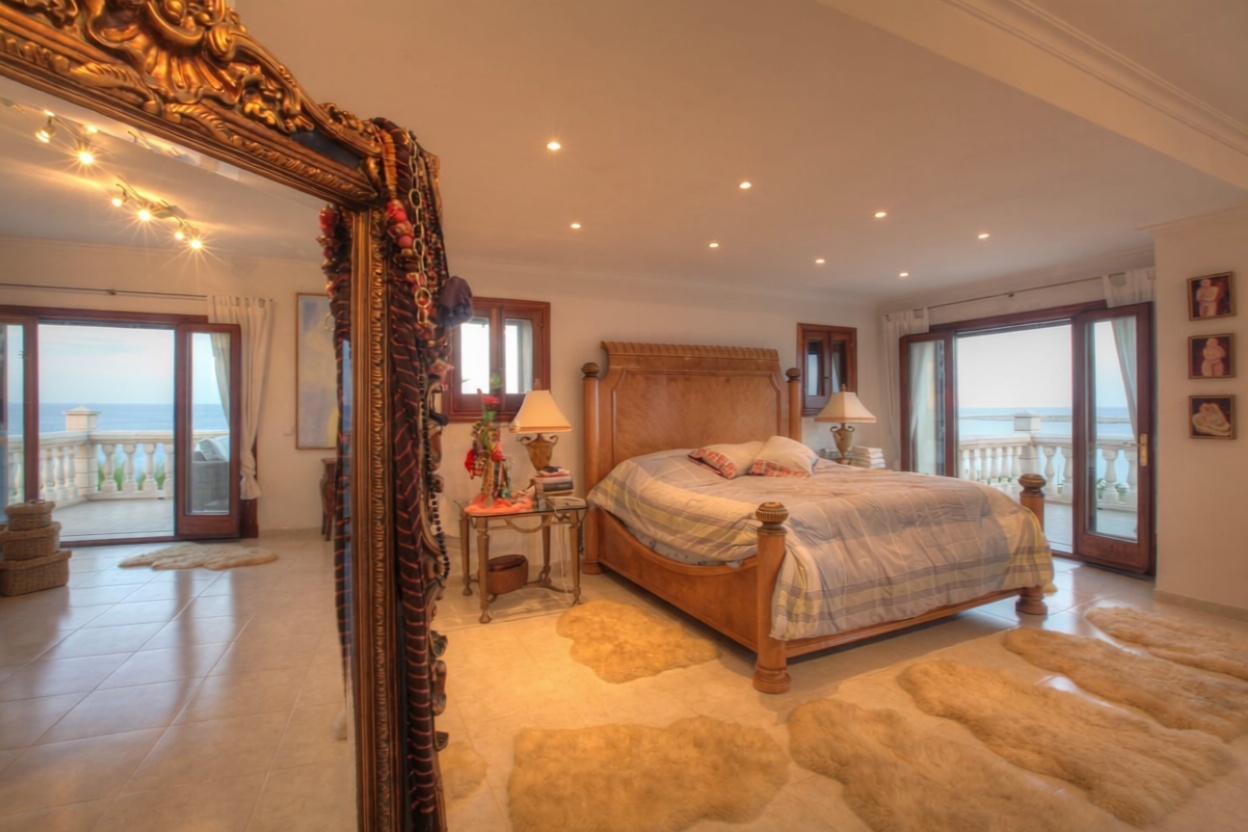 Chalet com acesso direto à praia em Mallorca, Balears (Illes) — Quarto