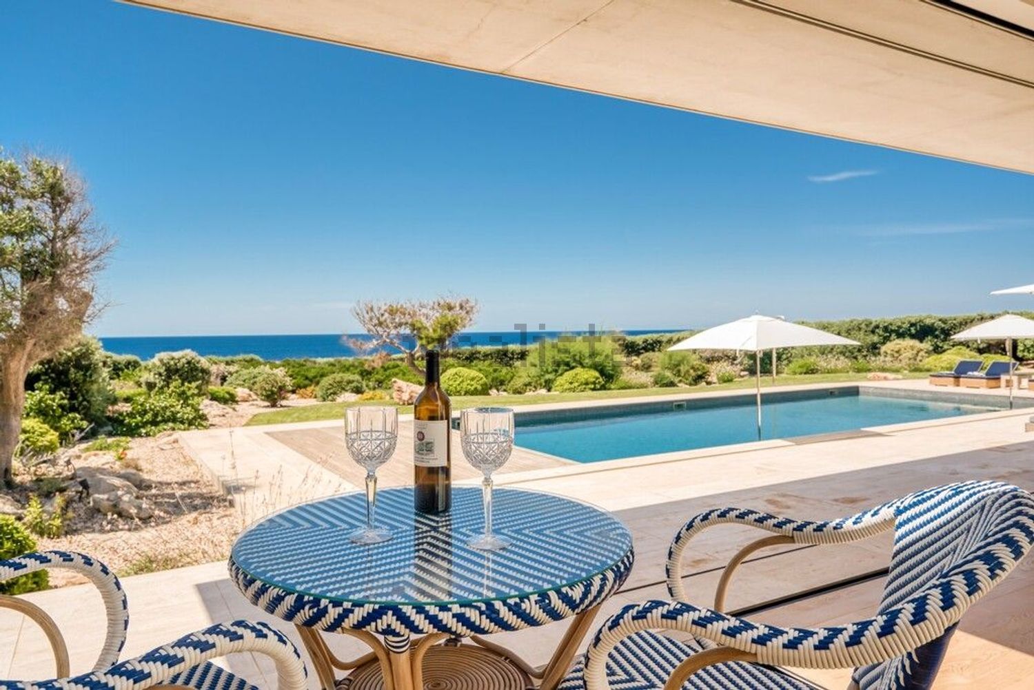 Chalet with direct beach access in Maó/Mahón