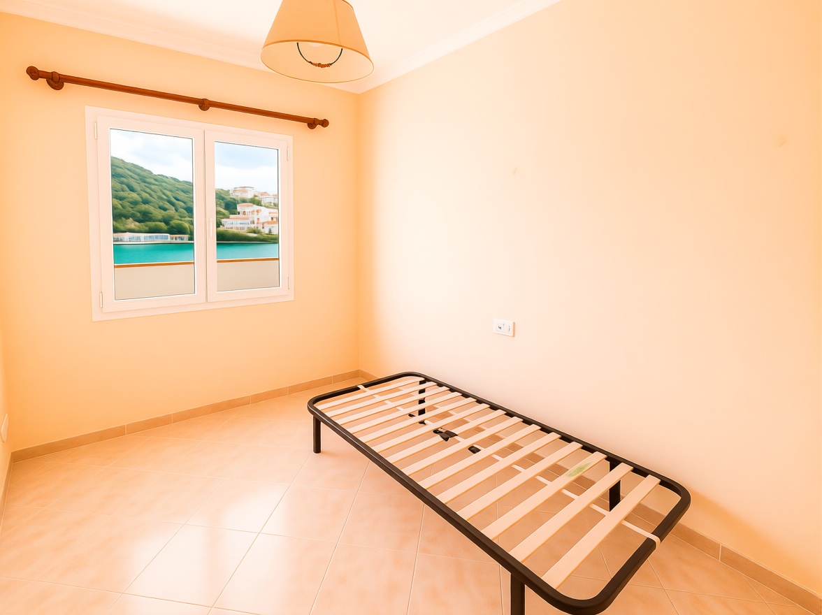 Chalet mit direkter Strandzugang in Maó/Mahón — Schlafzimmer