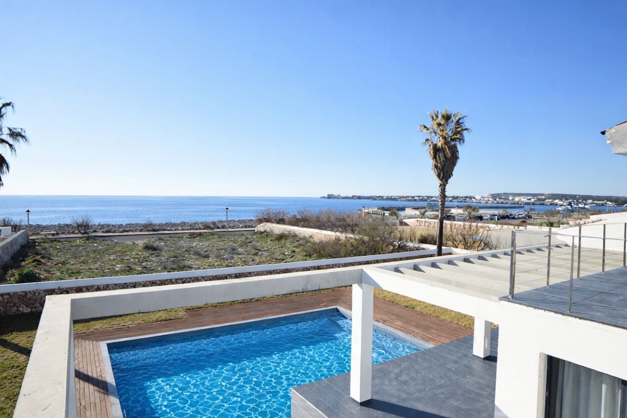 Chalet with direct beach access in Ciutadella