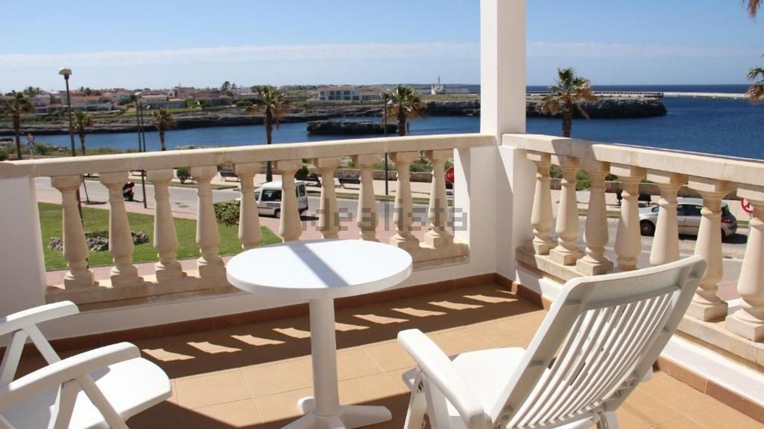 Chalet mit direkter Strandzugang in Ciutadella — Meerterrasse