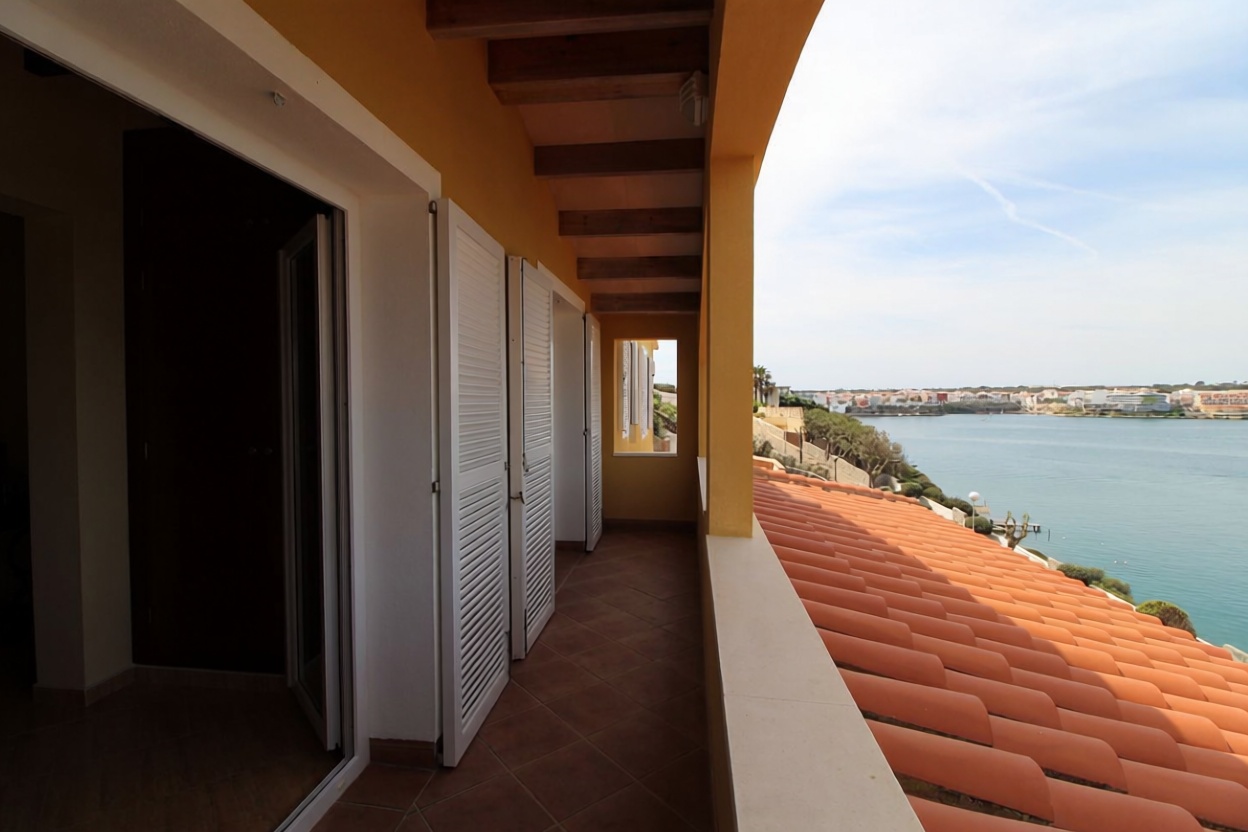 Chalet mit direkter Strandzugang in Maó/Mahón — Schlafzimmer