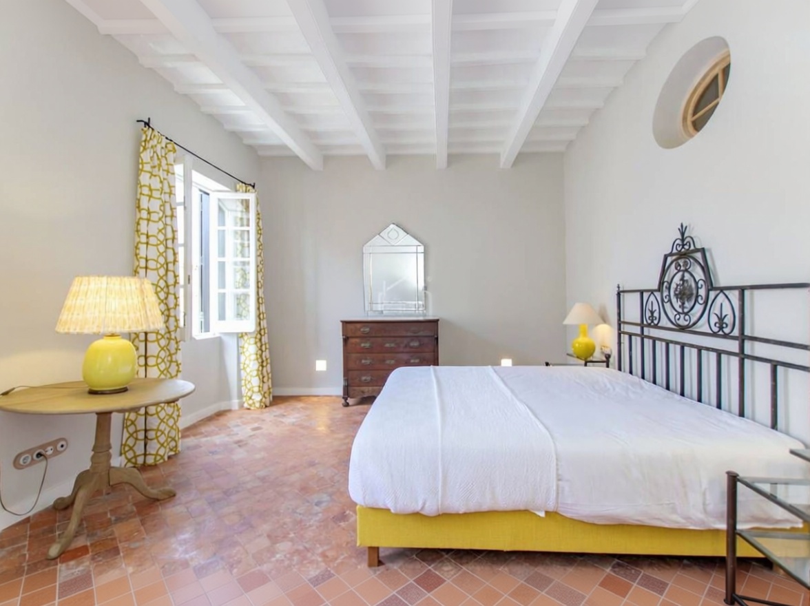 Chalet con acceso directo a playa en Maó — Dormitorio