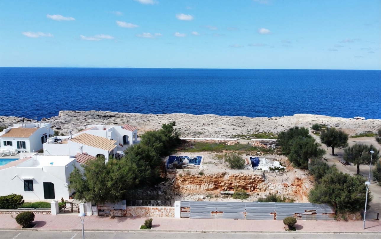 Chalet with direct beach access in Ciutadella — Aerial