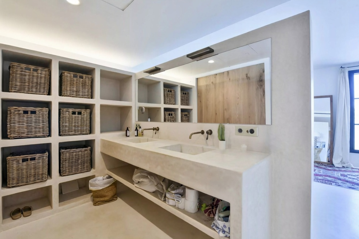 Chalet con acceso directo a playa en Maó — Baño