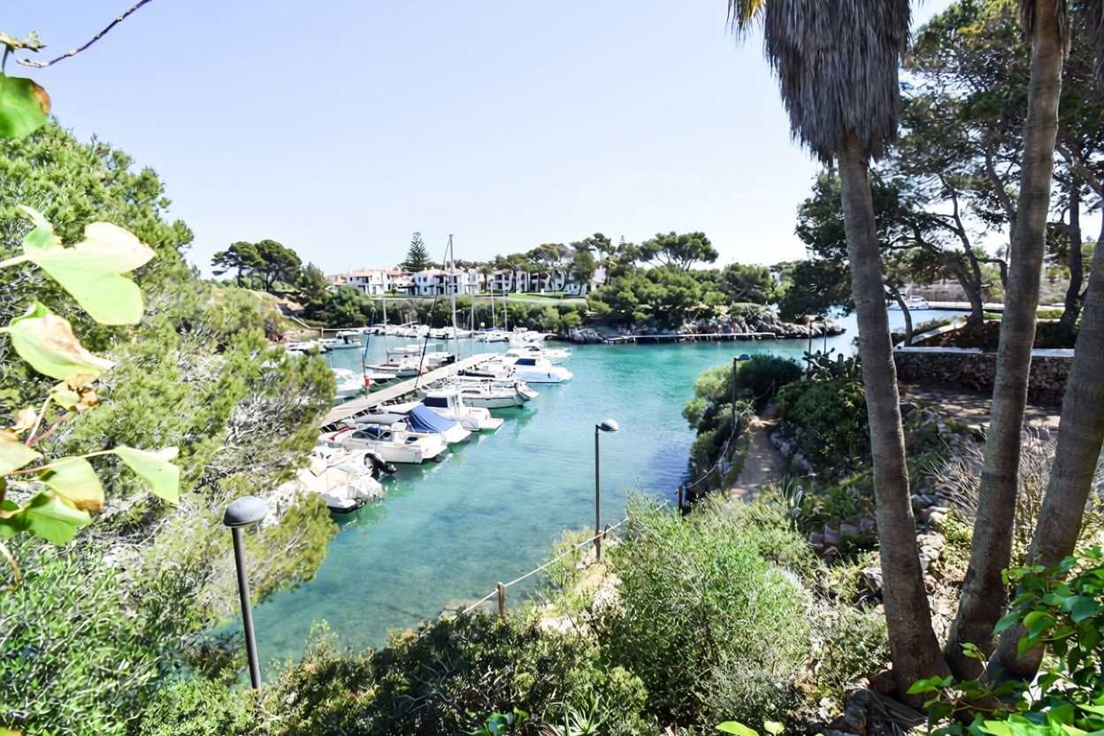 Chalet with direct beach access in Ciutadella — Sea view