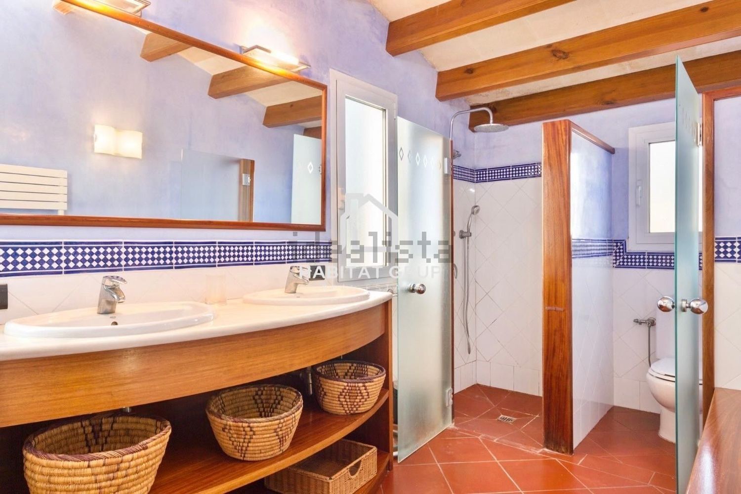 Chalet com acesso direto à praia em Ciutadella — Casa banho