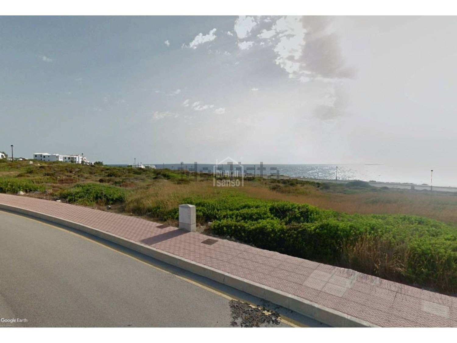 Chalet with direct beach access in Es Mercadal — Sea view