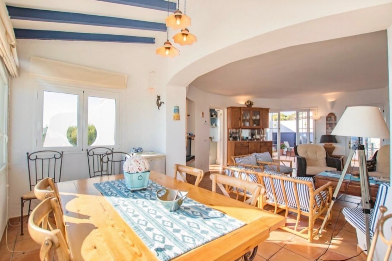 Chalet with direct beach access in Mallorca, Balears (Illes) — Living room