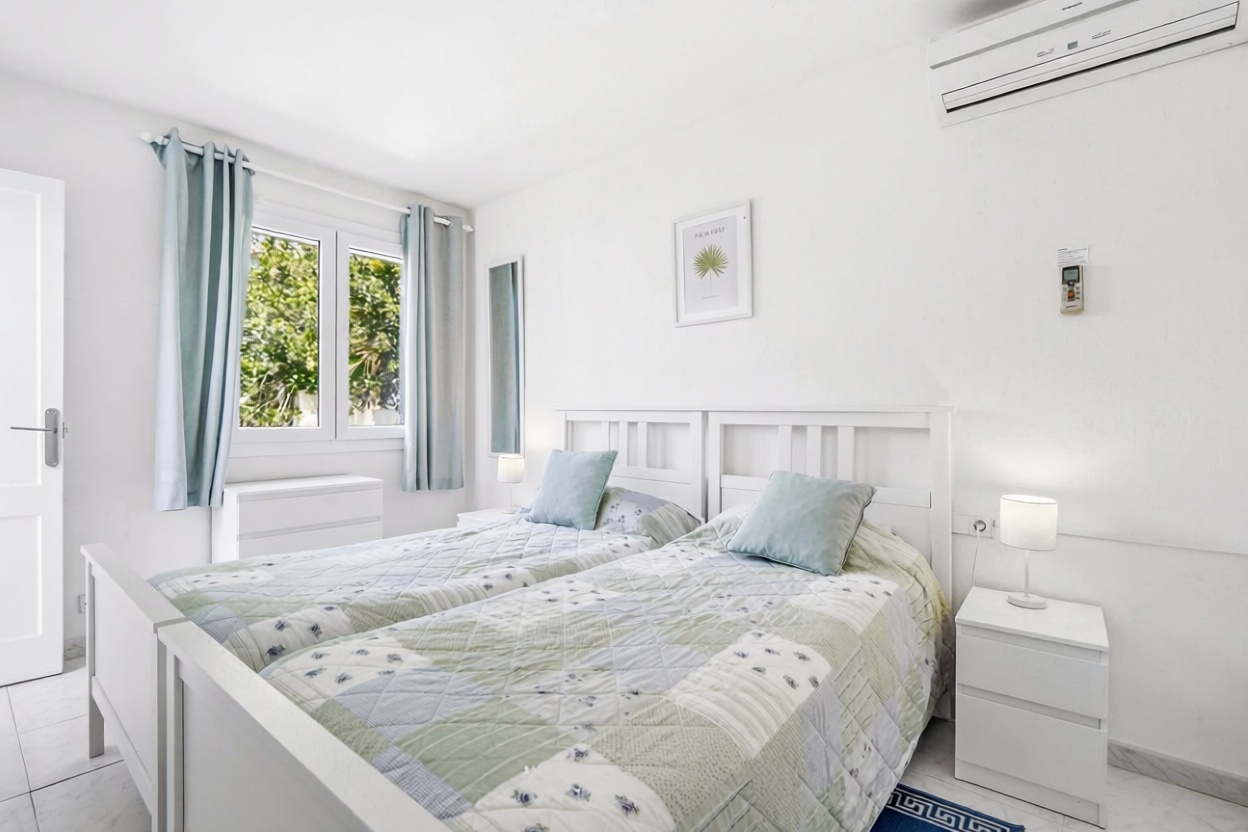 Chalet mit direkter Strandzugang in Maó/Mahón — Schlafzimmer