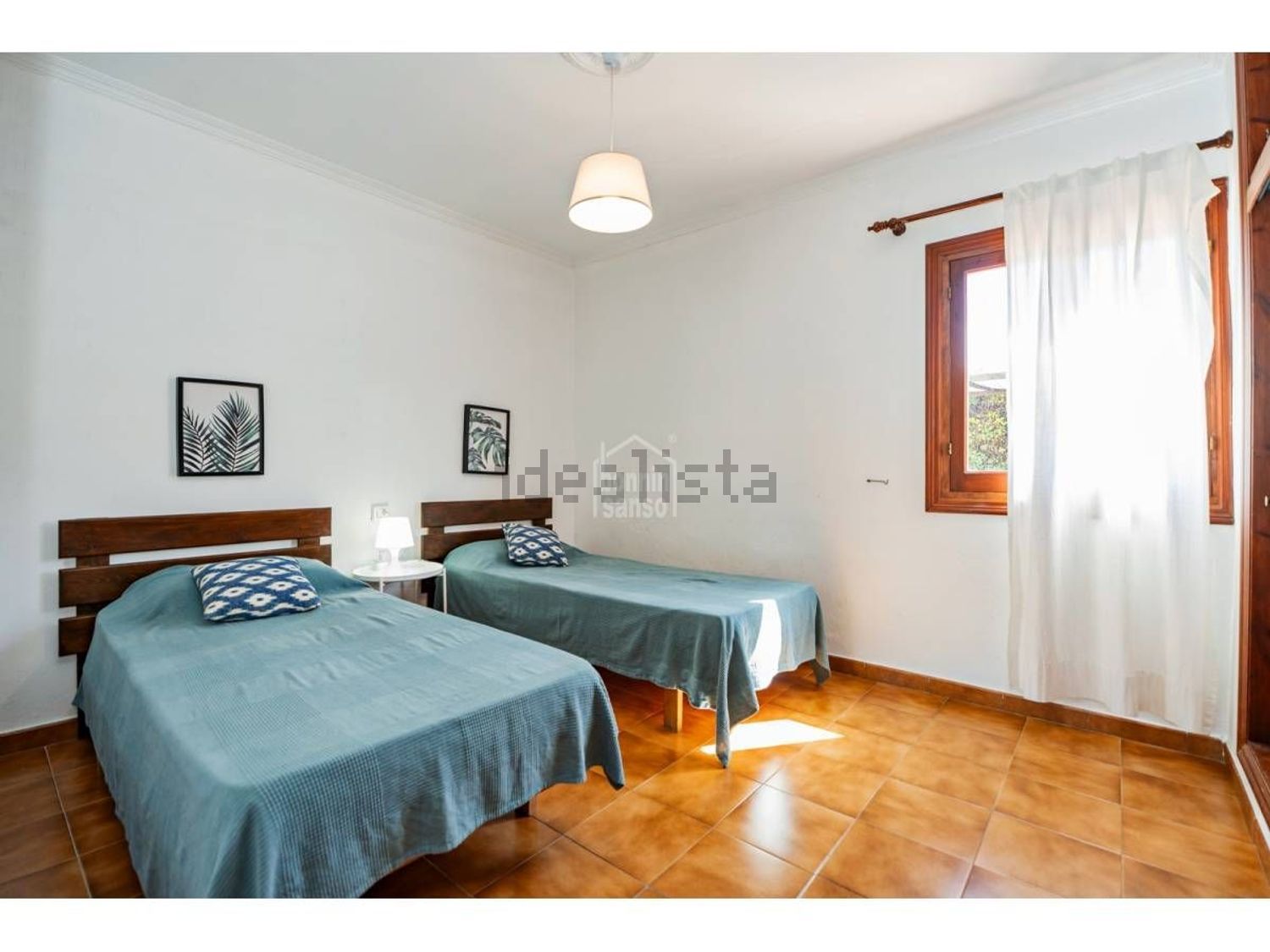 Chalet with direct beach access in Es Mercadal — Bedroom