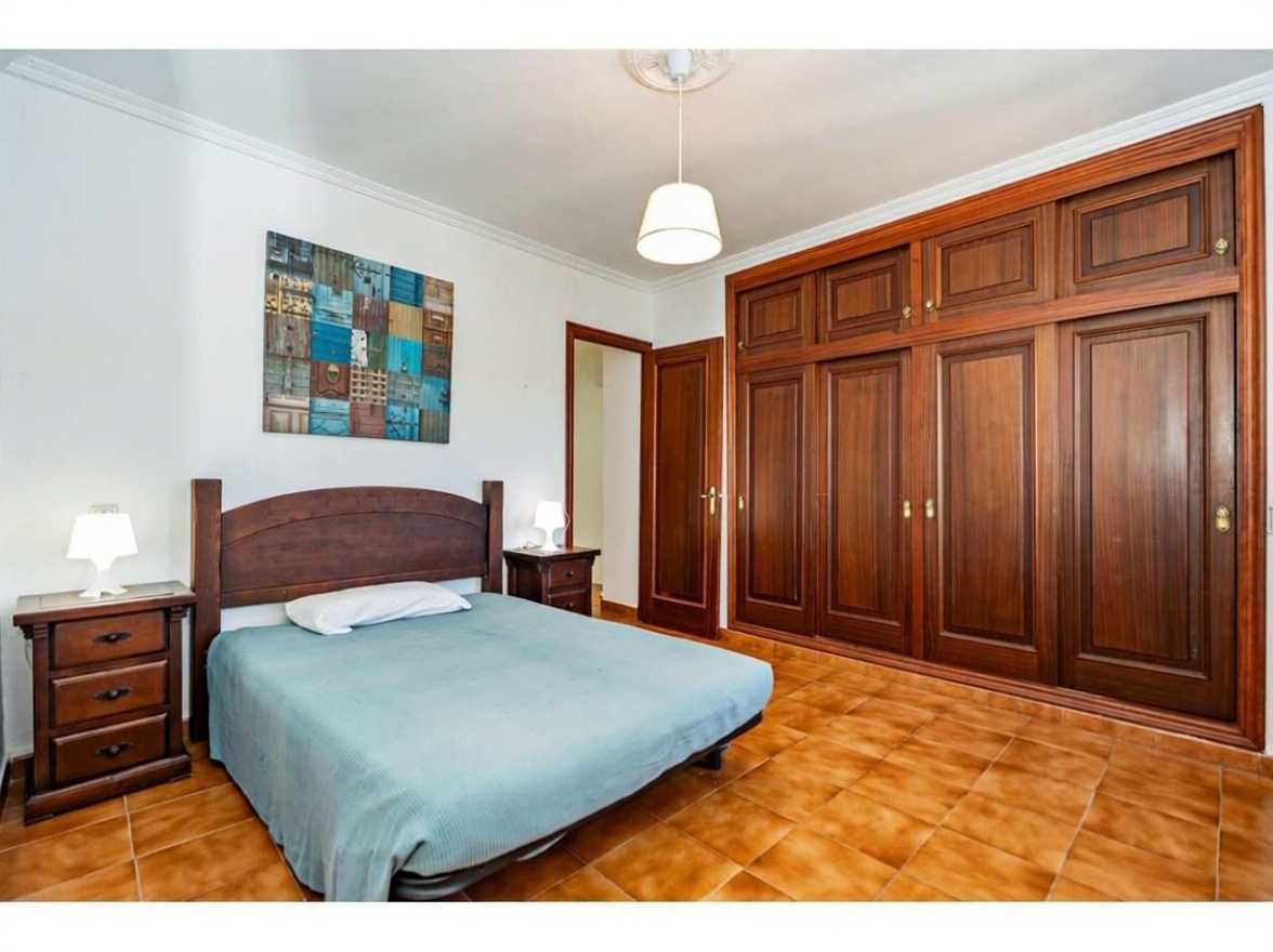 Chalet with direct beach access in Es Mercadal — Bedroom