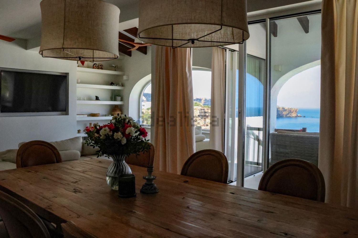 Chalet com acesso direto à praia em Ciutadella — Sala jantar