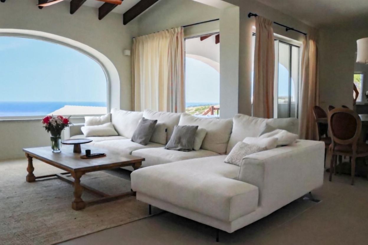 Chalet con acceso directo a playa en Ciutadella — Salón
