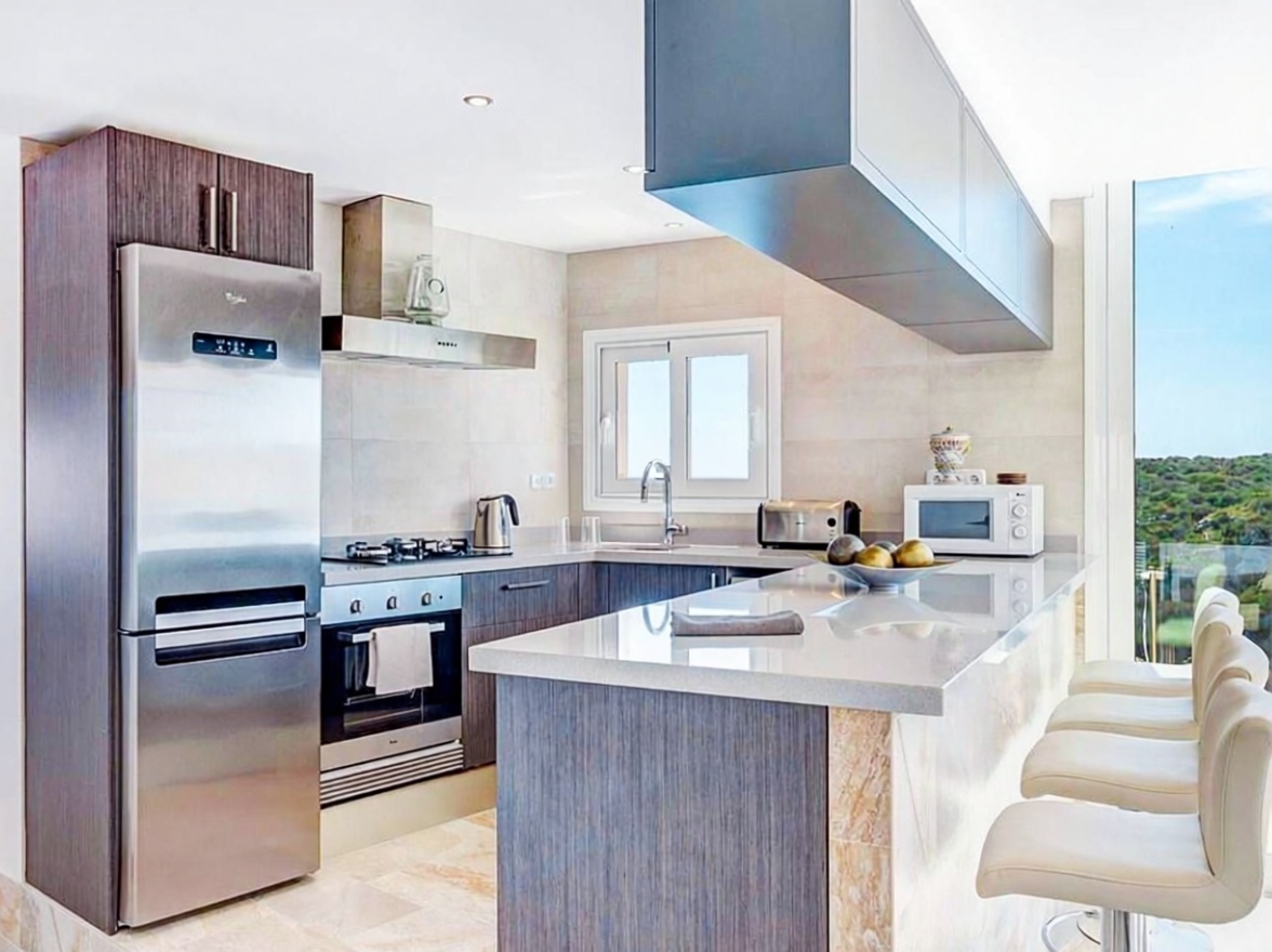 Chalet with direct beach access in Mallorca, Balears (Illes) — Kitchen