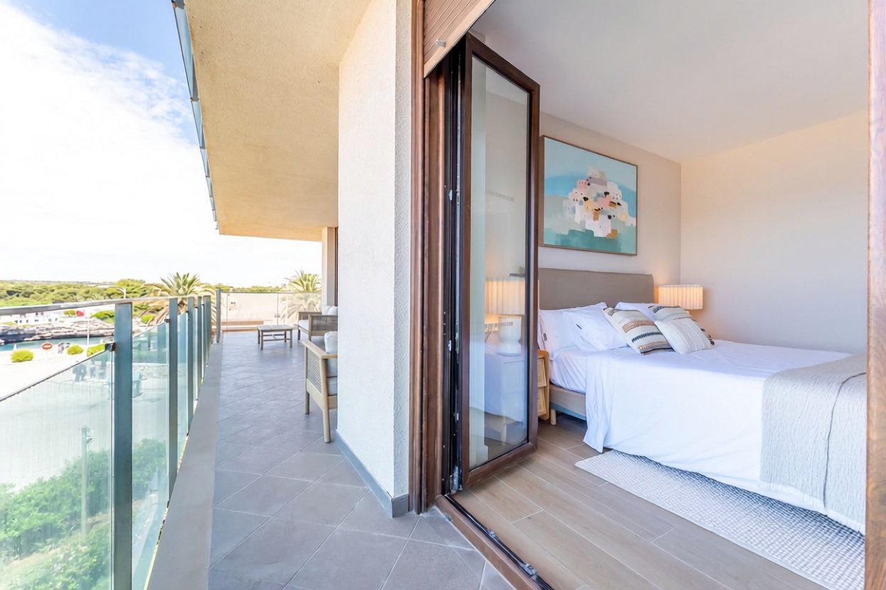 Beachfront duplex in Ciutadella — Living room