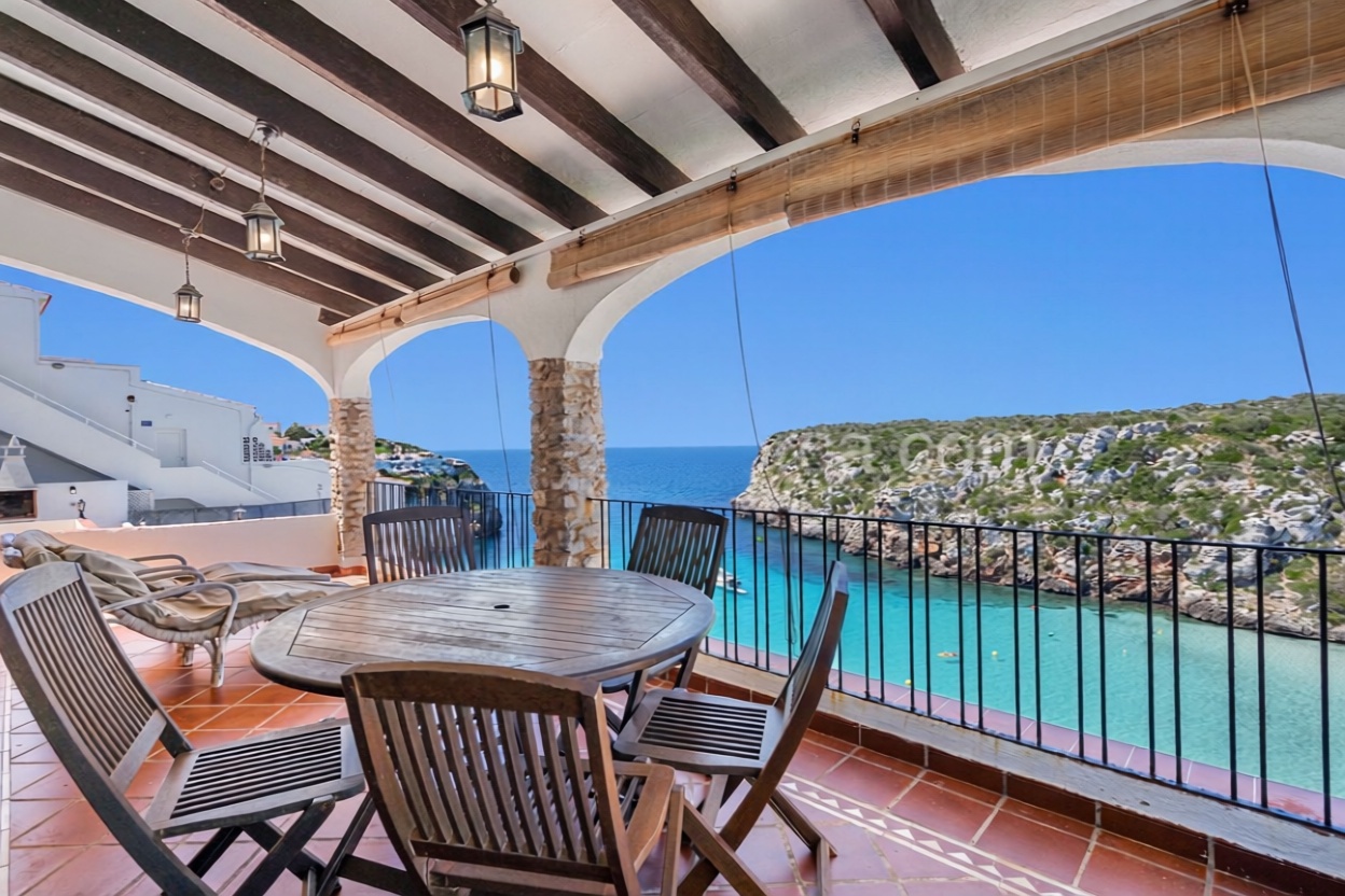 Chalet with direct beach access in Mallorca, Balears (Illes) — Bedroom