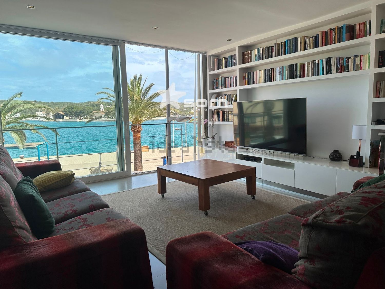 Chalet zum Verkauf mit direktem Strandzugang in Maó/Mahón