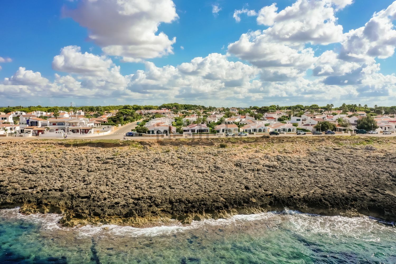 Chalet for sale with direct beach access in Ciutadella